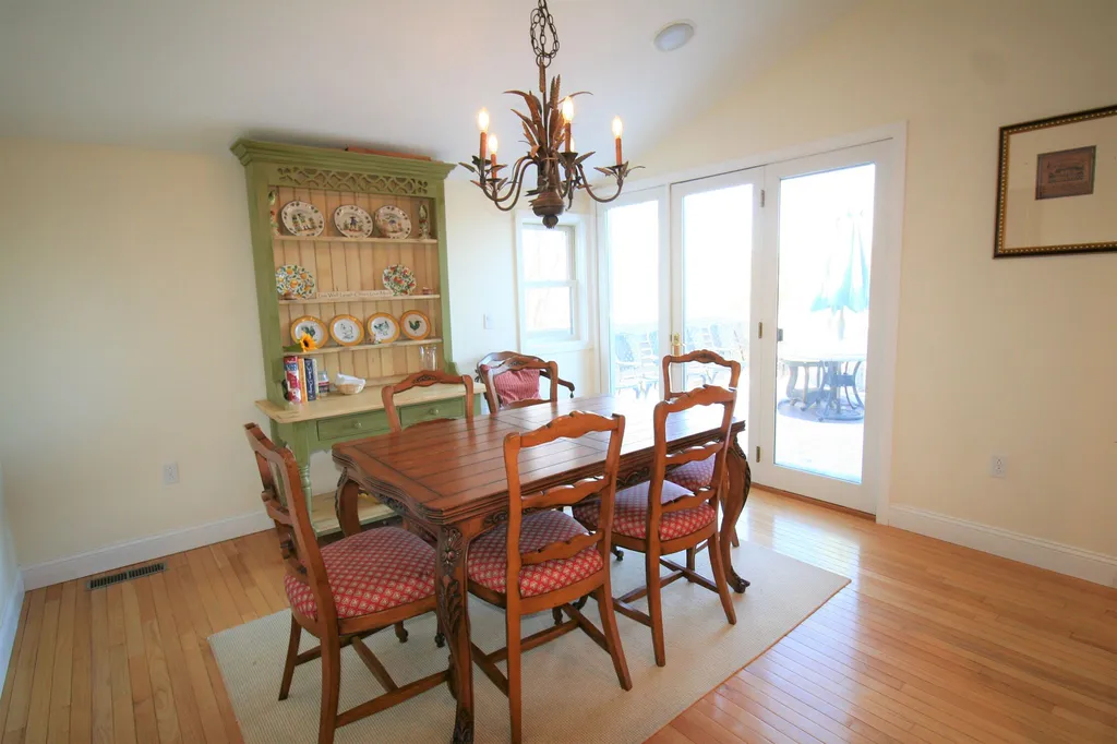 47 Otter Road Hartford VT 05059