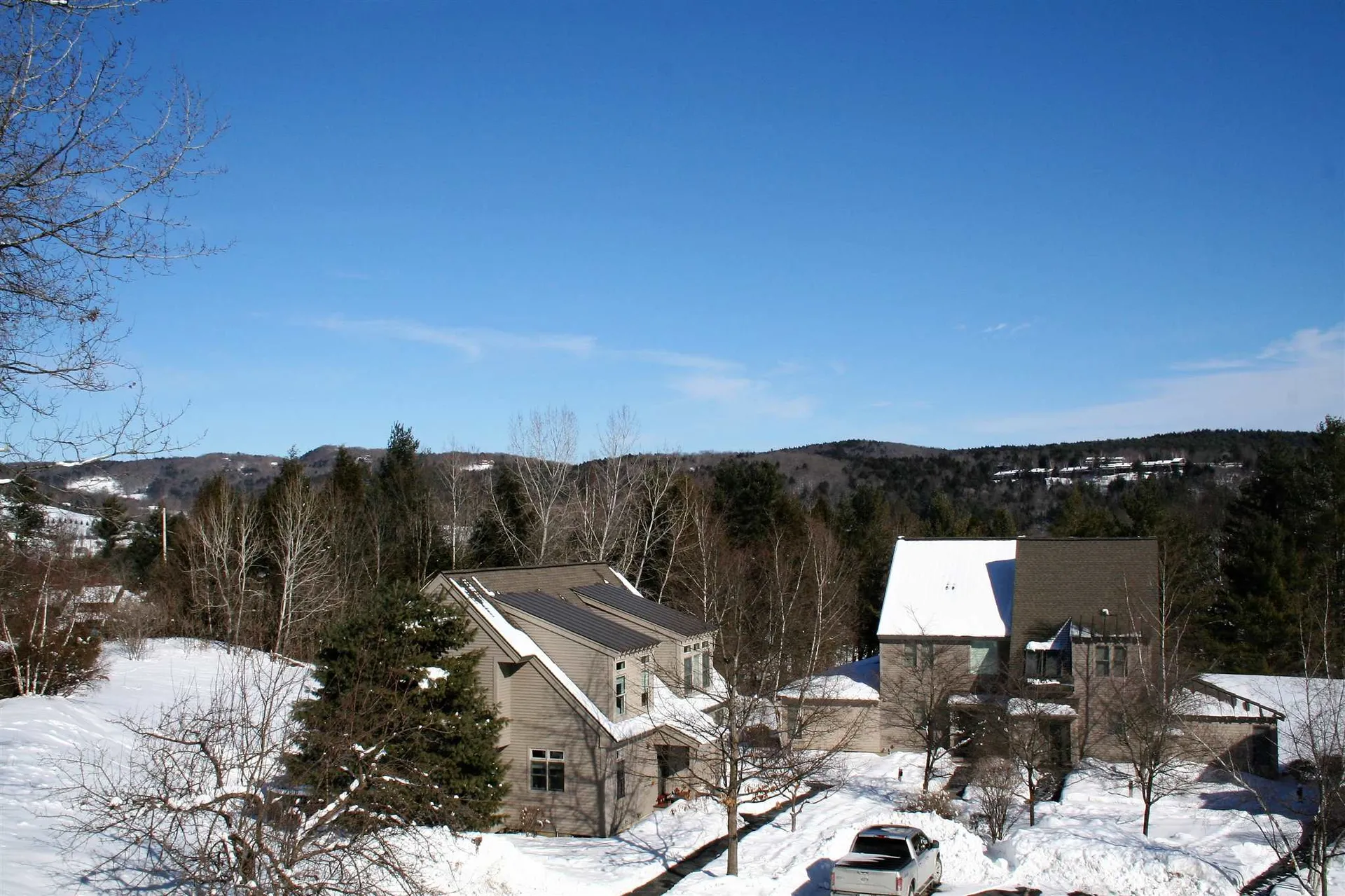 47 Otter Road Hartford VT 05059