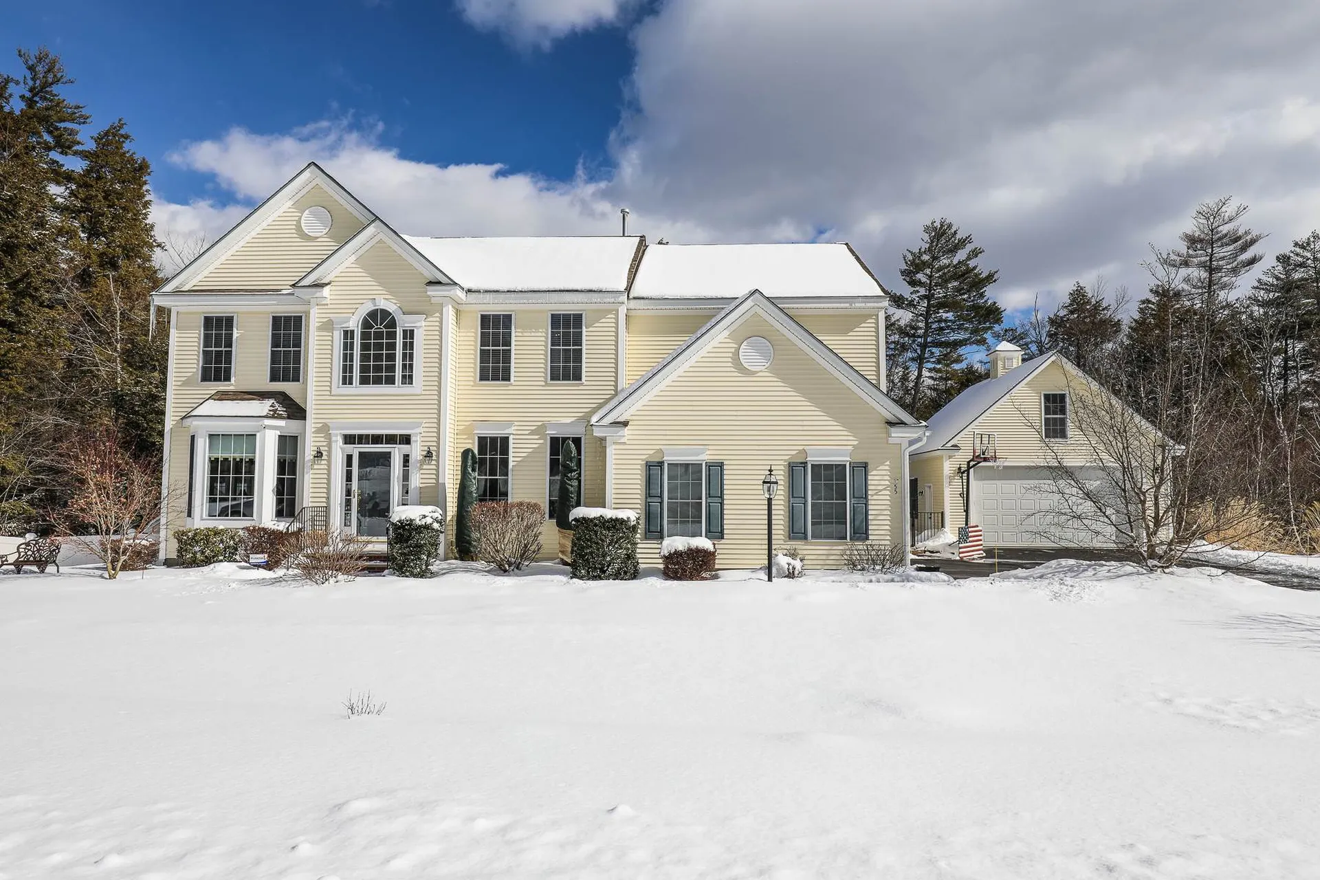 55 Barr Farm Road Bedford NH 03110