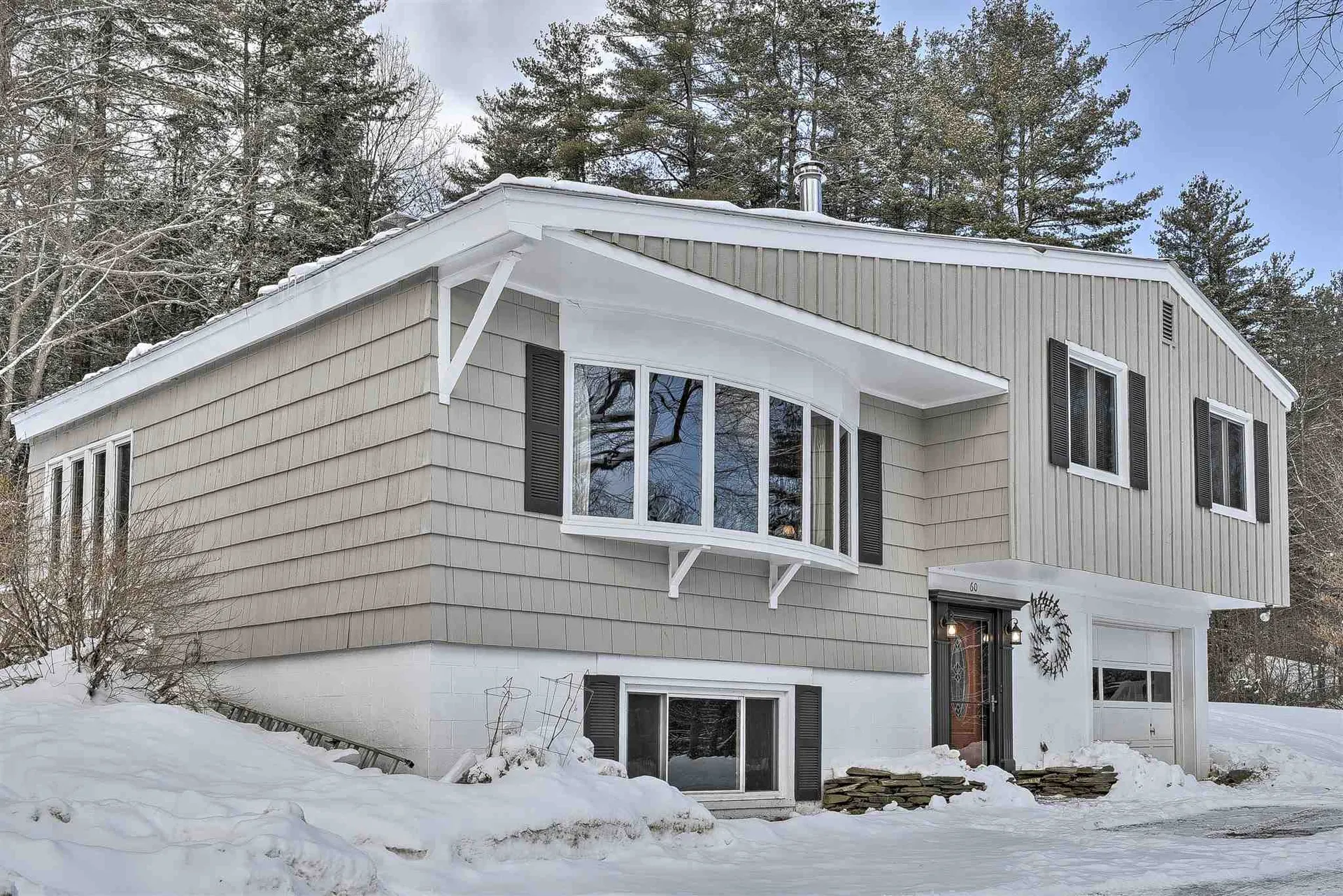 60 Loop Road Newfane VT 05345