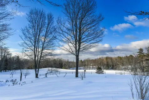 1077 Farr Hill Road Littleton NH 03561