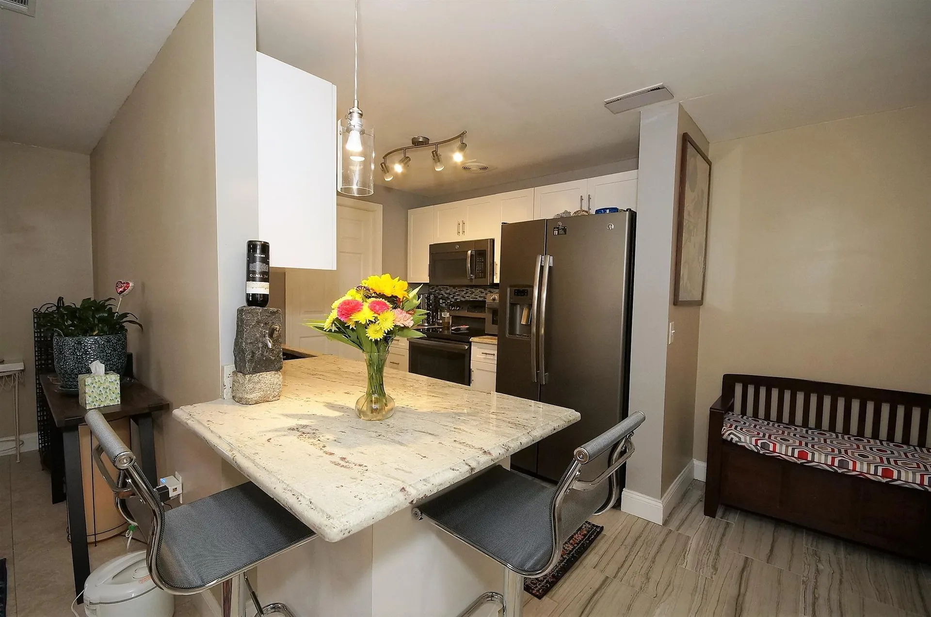 12 Vista Ridge Drive Londonderry NH 03053