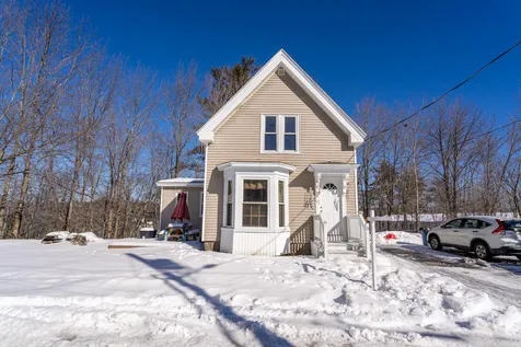 13 Hickory Court Farmington NH 03835