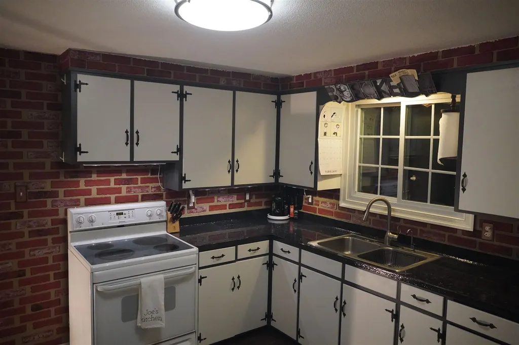 105 Colonial Drive Keene NH 03431