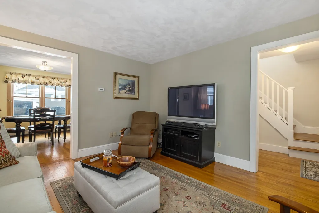 306 Aldrich Road Portsmouth NH 03801