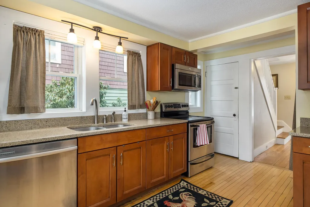 306 Aldrich Road Portsmouth NH 03801