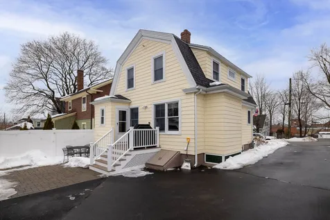 306 Aldrich Road Portsmouth NH 03801