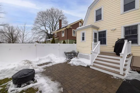 306 Aldrich Road Portsmouth NH 03801
