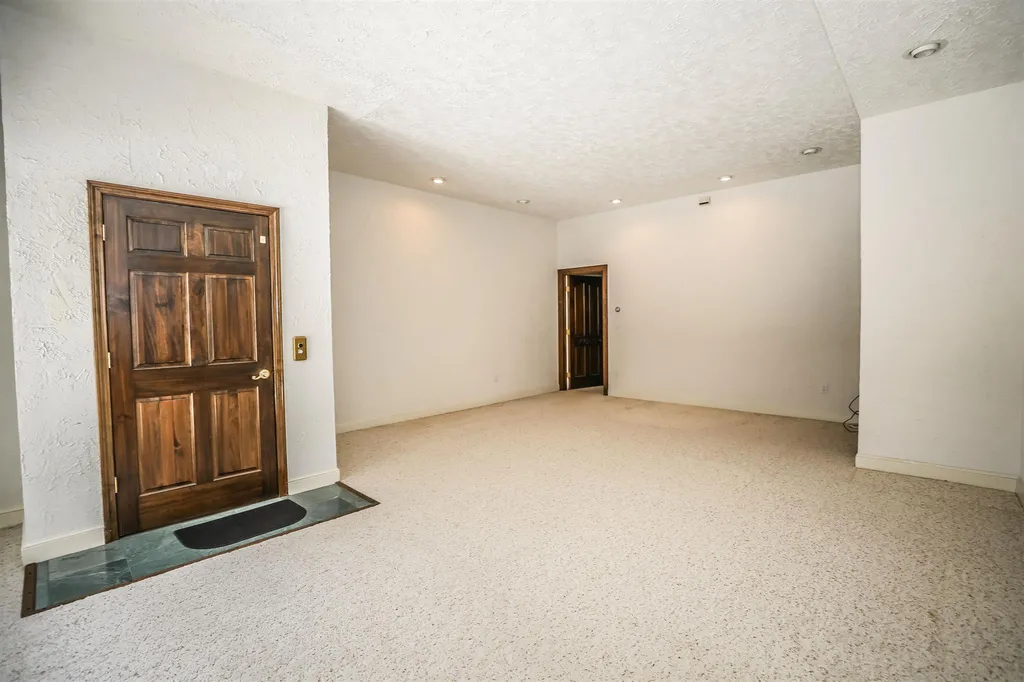 146 Highview Terrace Manchester NH 03104