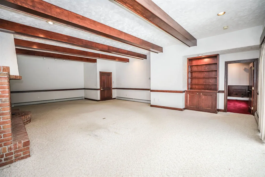 146 Highview Terrace Manchester NH 03104