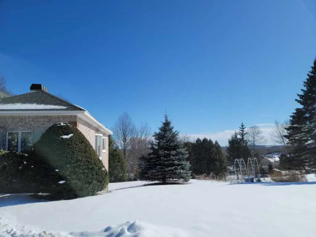 146 Highview Terrace Manchester NH 03104
