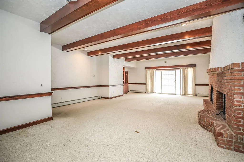 146 Highview Terrace Manchester NH 03104