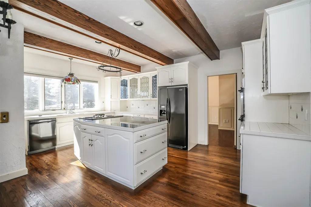 146 Highview Terrace Manchester NH 03104