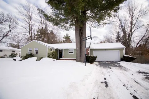 112 Parnell Place Nashua NH 03060