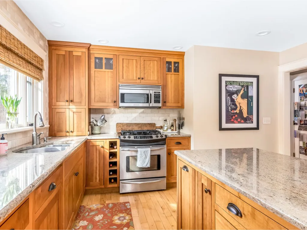 483 Isham Road Hinesburg VT 05461