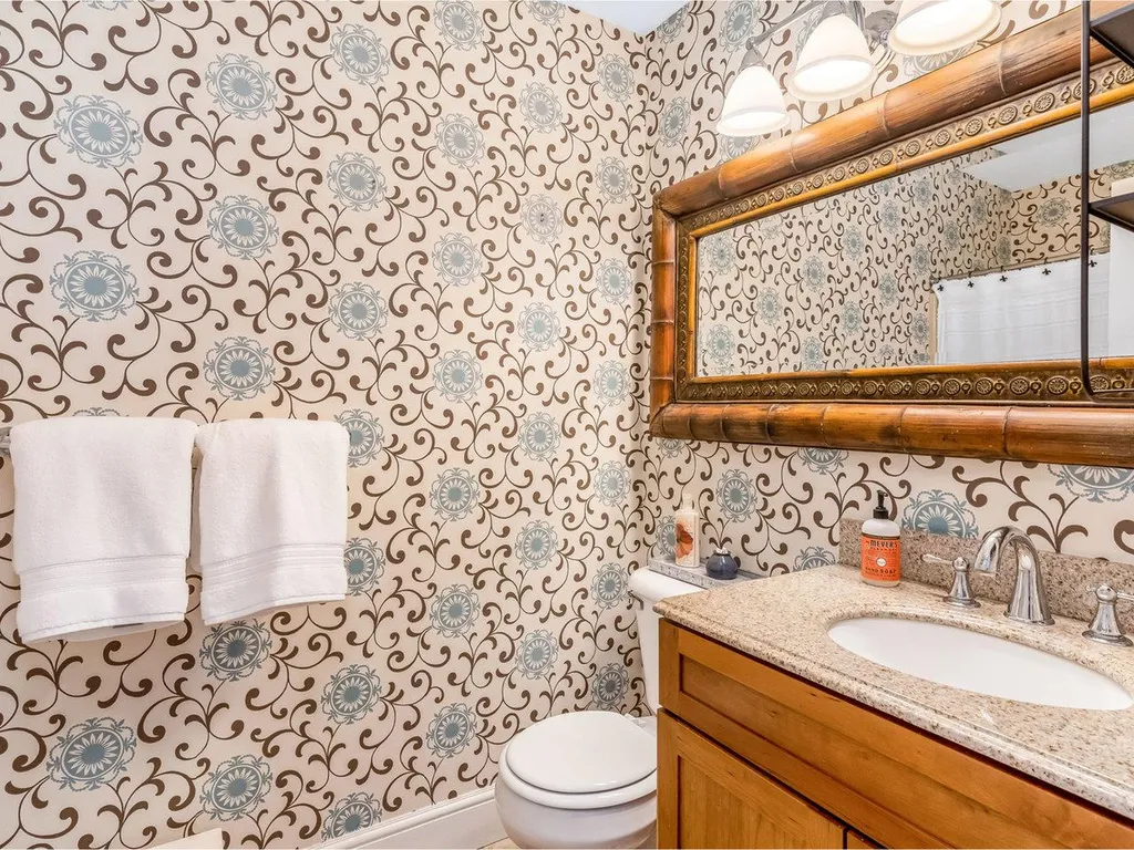 483 Isham Road Hinesburg VT 05461