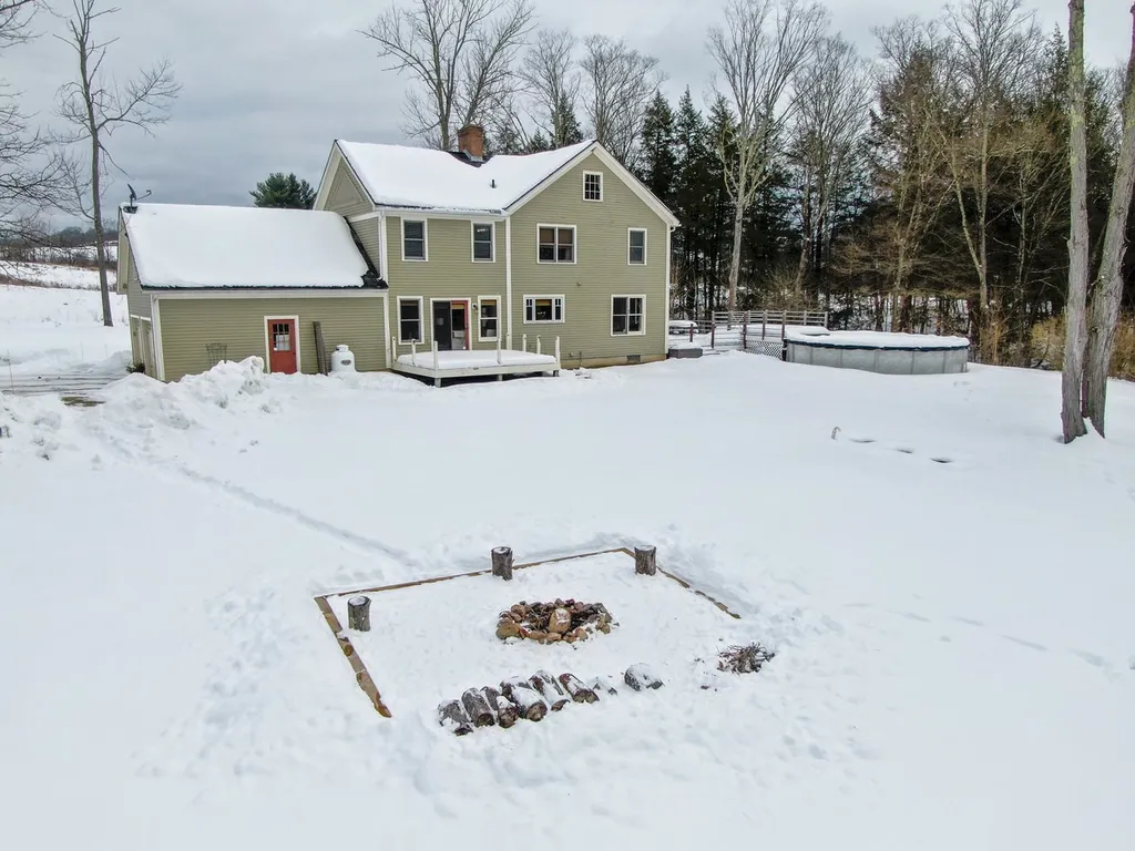 483 Isham Road Hinesburg VT 05461