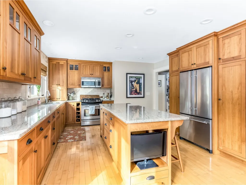 483 Isham Road Hinesburg VT 05461