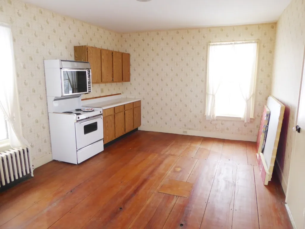 576 Sand Road Ferrisburgh VT 05456