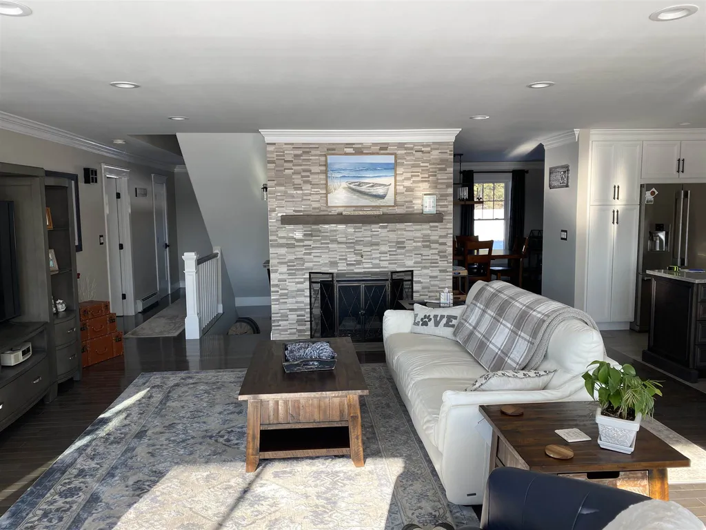 18 Fosters Drive Dover NH 03820