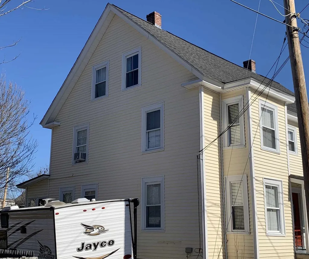 8 Coral Street Concord NH 03303