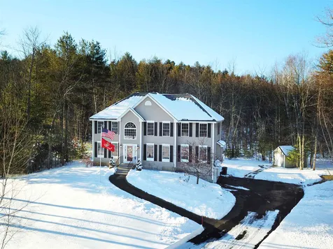 4 Edward Circle Londonderry NH 03053