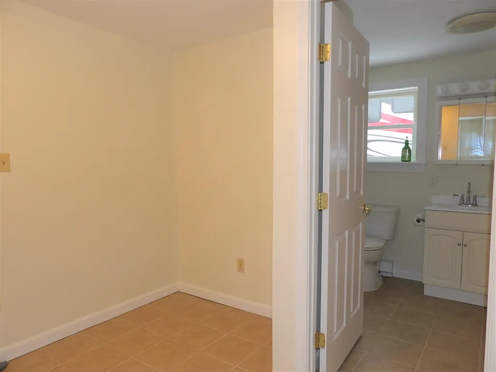 132 Oak Hill Road Northfield NH 03276