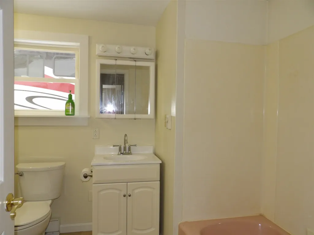 132 Oak Hill Road Northfield NH 03276
