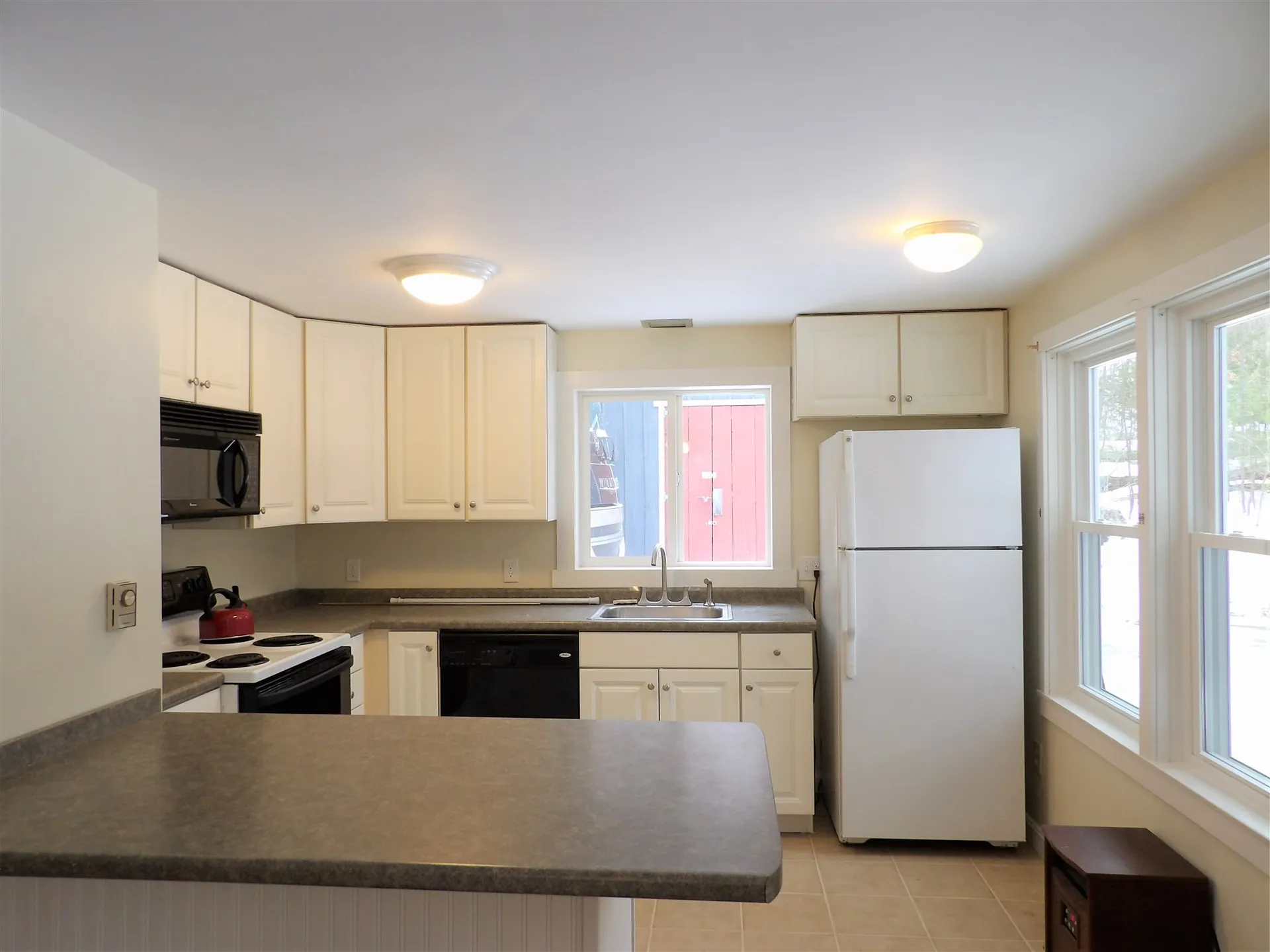 132 Oak Hill Road Northfield NH 03276