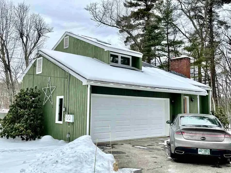 14 Temple Drive Litchfield NH 03052-2345