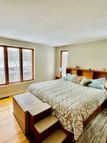 14 Temple Drive Litchfield NH 03052-2345