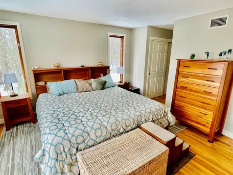 14 Temple Drive Litchfield NH 03052-2345