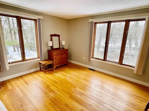14 Temple Drive Litchfield NH 03052-2345
