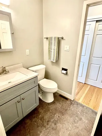 14 Temple Drive Litchfield NH 03052-2345