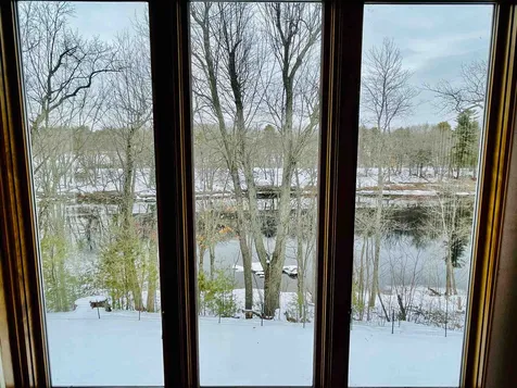 14 Temple Drive Litchfield NH 03052-2345