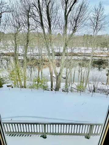 14 Temple Drive Litchfield NH 03052-2345