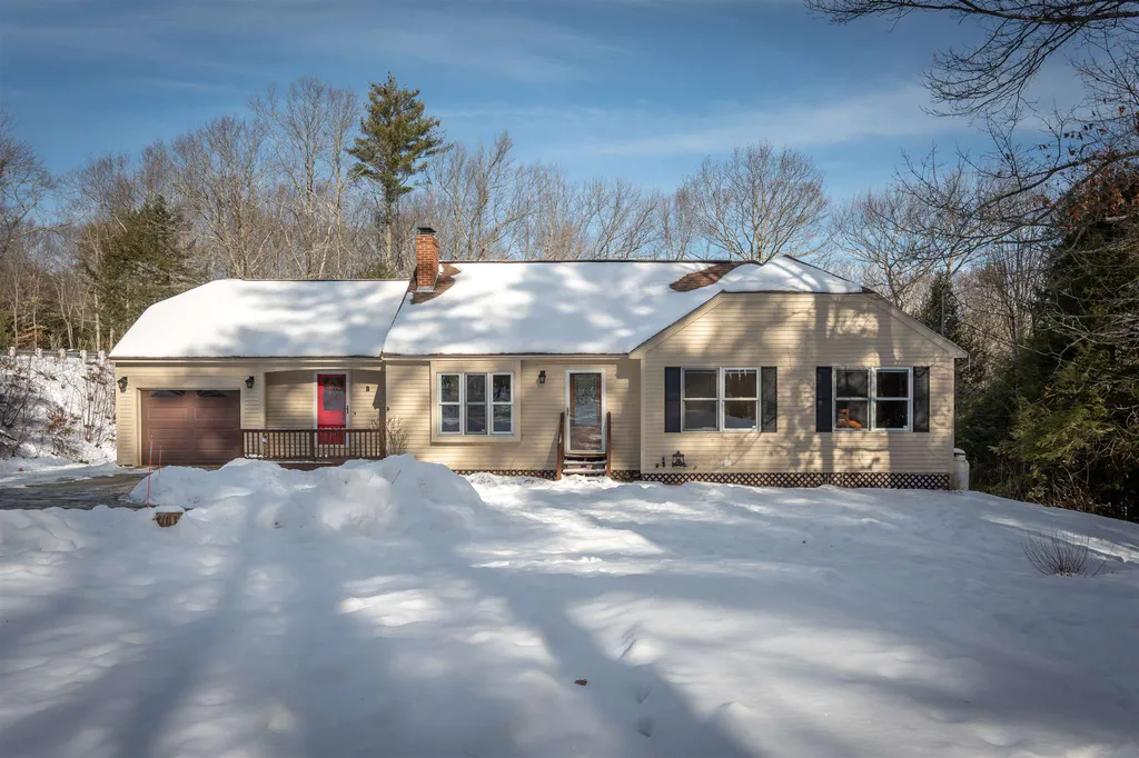 26 Jacob Lane Lee NH 03861
