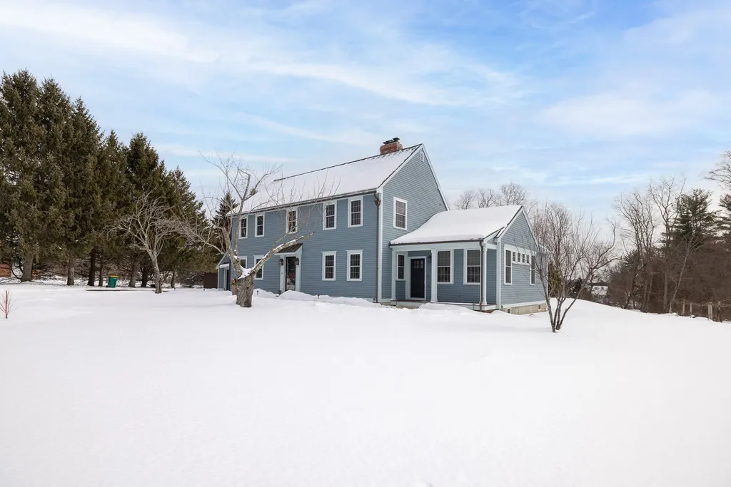 5 Red Gate Drive Kingston NH 03848