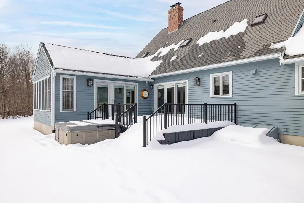 5 Red Gate Drive Kingston NH 03848