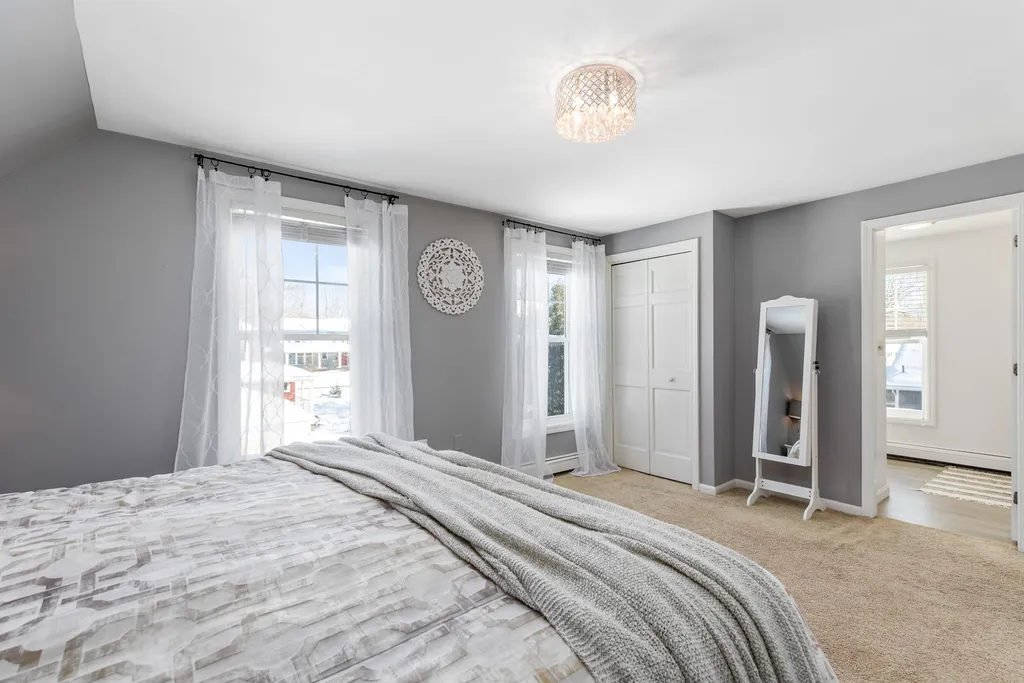 179 Jones Avenue Portsmouth NH 03801