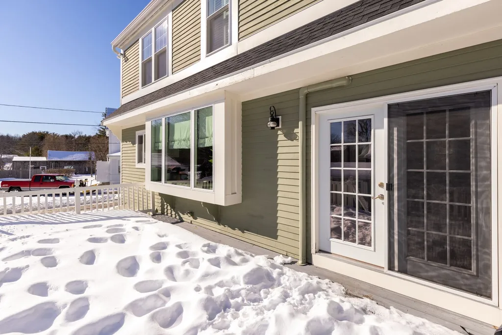 179 Jones Avenue Portsmouth NH 03801