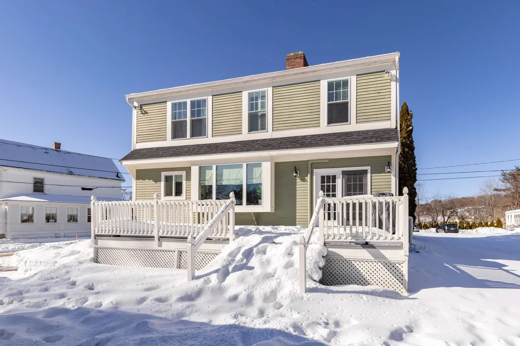 179 Jones Avenue Portsmouth NH 03801