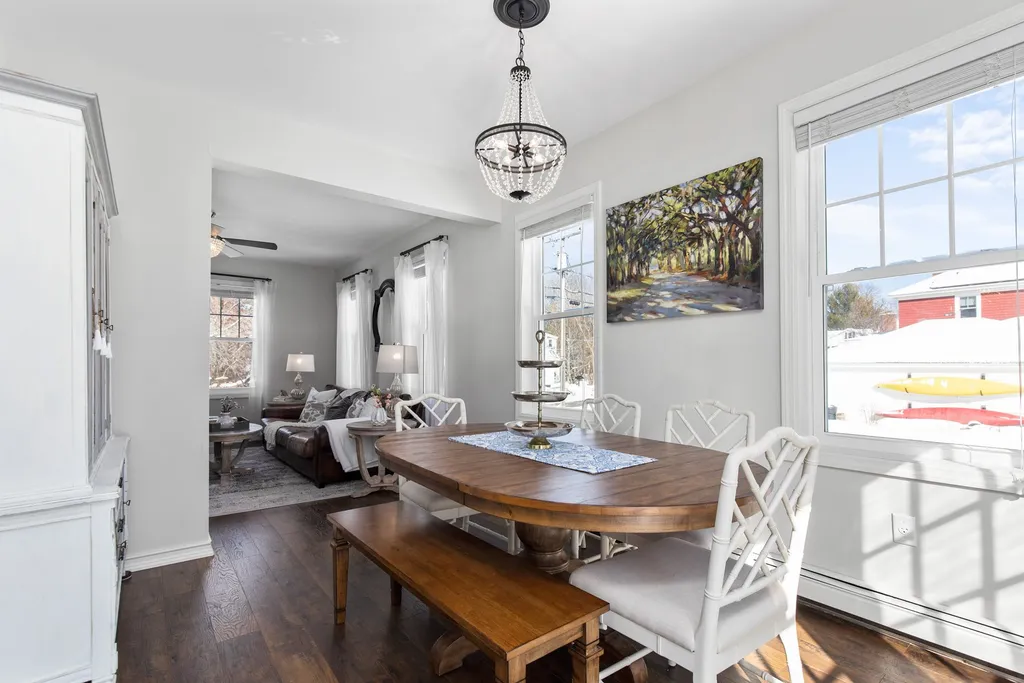 179 Jones Avenue Portsmouth NH 03801