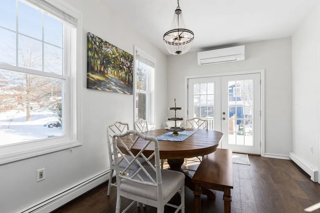 179 Jones Avenue Portsmouth NH 03801