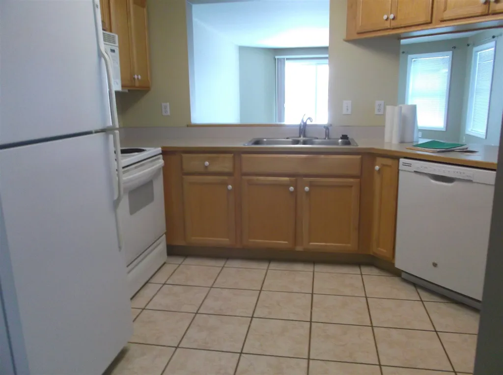 9 Claire Point Road Burlington VT 05408