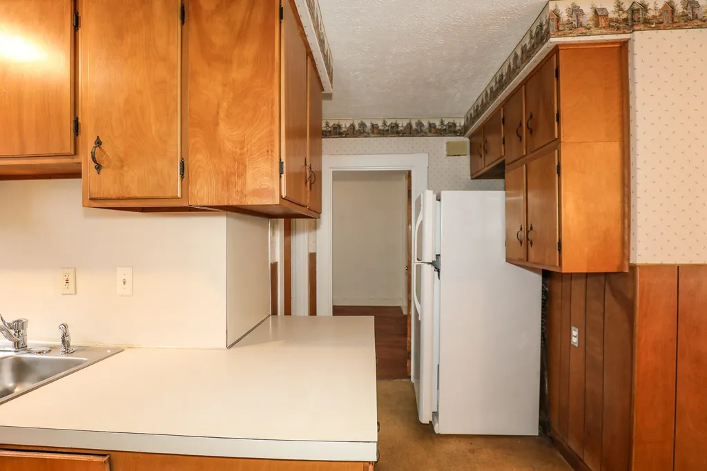 650 Lake Avenue Manchester NH 03103