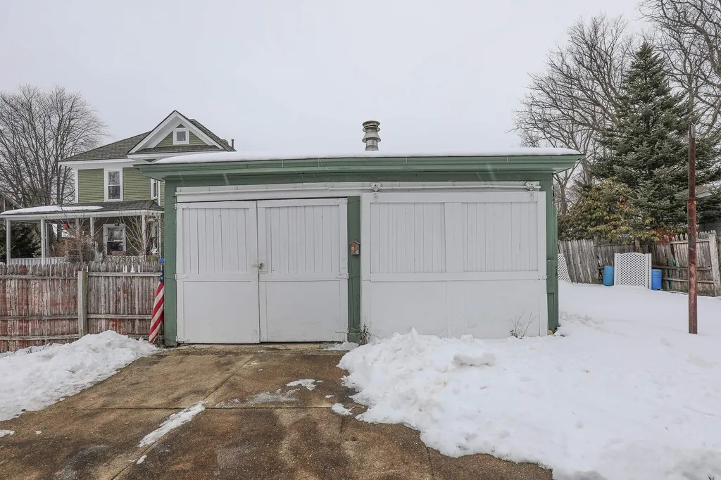 650 Lake Avenue Manchester NH 03103