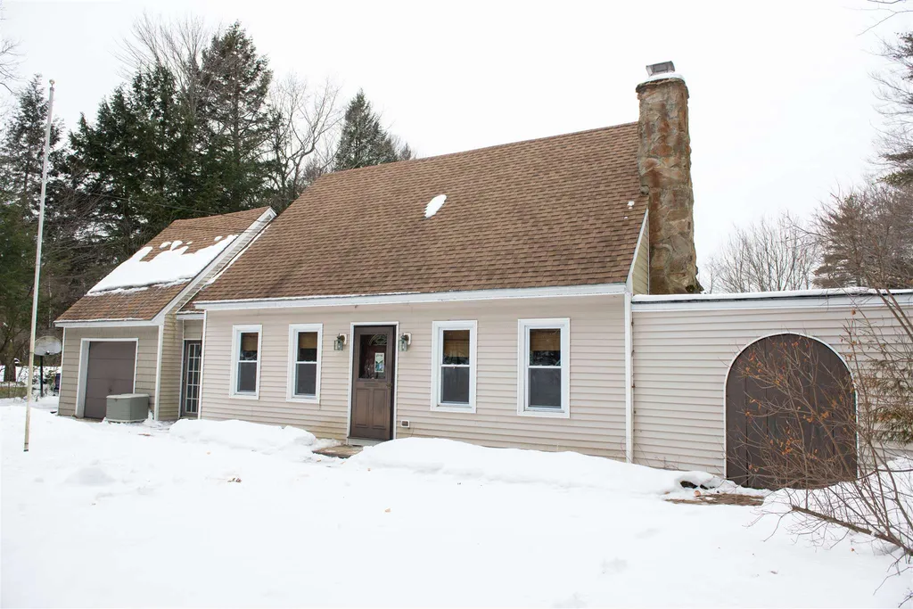92 Harvey Lake Road Northwood NH 03261