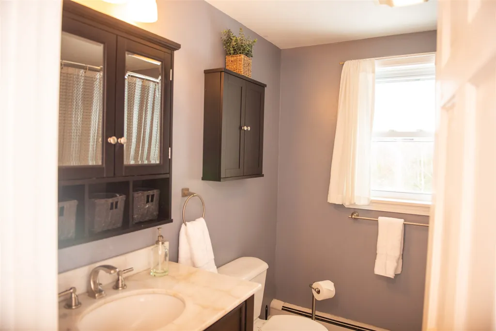 92 Harvey Lake Road Northwood NH 03261