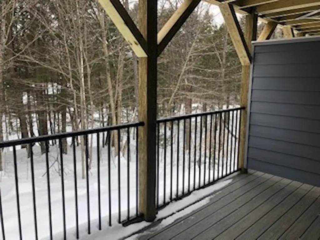 105 Williams Lane Hartford VT 05059